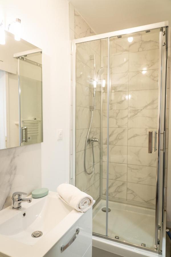 Magnifique T2 Centre Ville Dernier Etage Avec Balcon Valence  Exterior photo